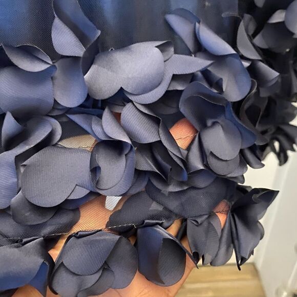 Hesperus deep blue petal blouse, L - Picture 5 of 13